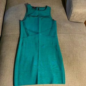 Bebe women’s medium bandeau dress in dynasty green